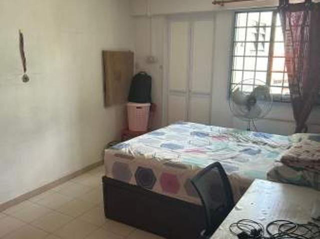 Room for rent in 23 North West