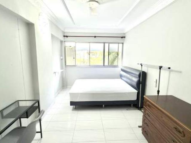 Room for rent in 23 North West