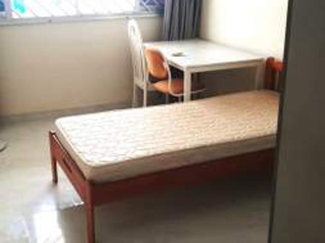 Room for rent in 23 North West