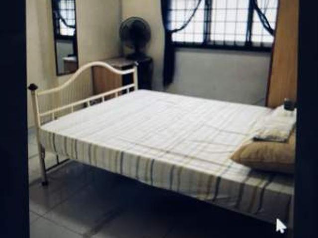 Room for rent in 23 North West