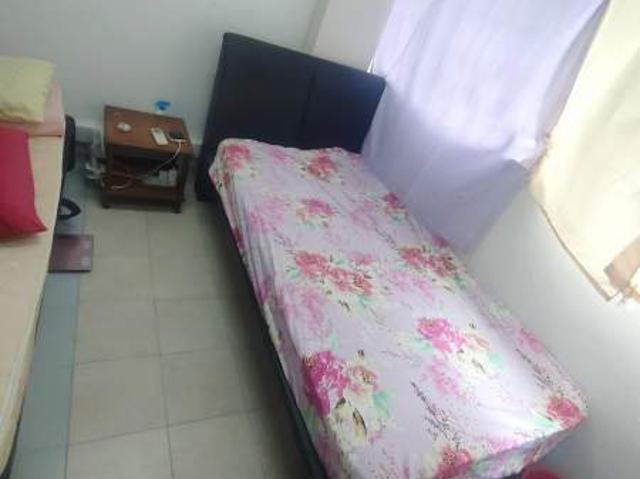 Room for rent in 23 North West