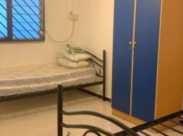 Room for rent in 23 North West