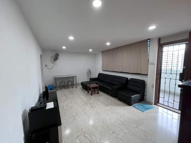 Room for rent in 23 North West