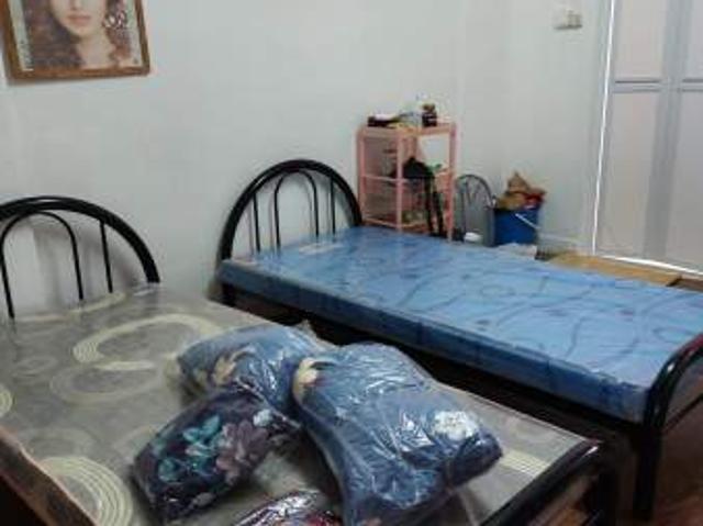 Room for rent in 23 North West