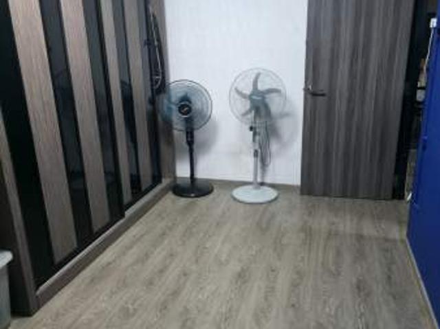 Room for rent in 23 North West