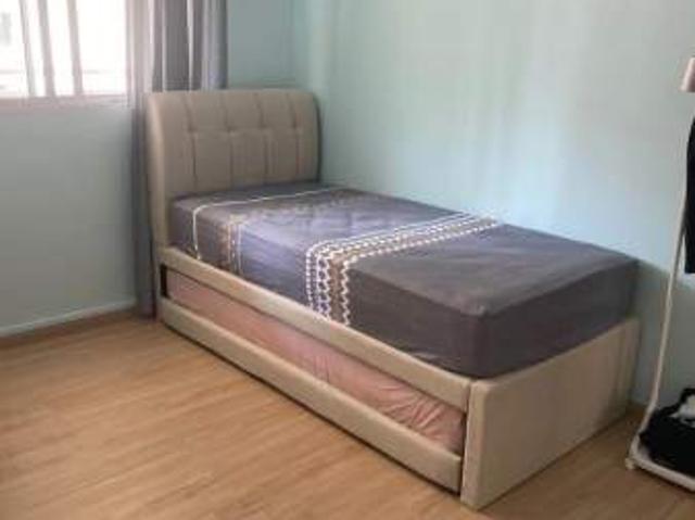 Room for rent in 23 North West