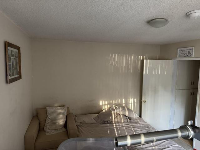 Room for rent in California