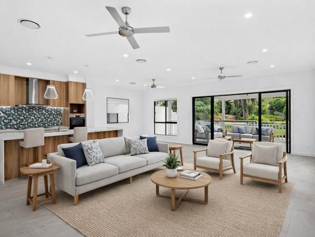 Cottage for sale in Arana Hills, Greater Brisbane