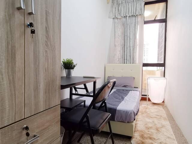 Room for rent