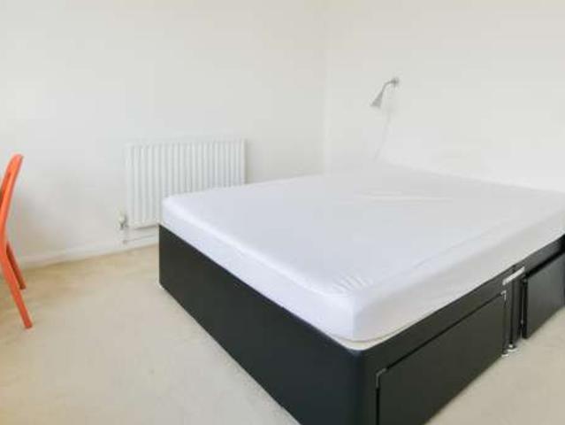 Room for rent in Notting Hill, Greater London