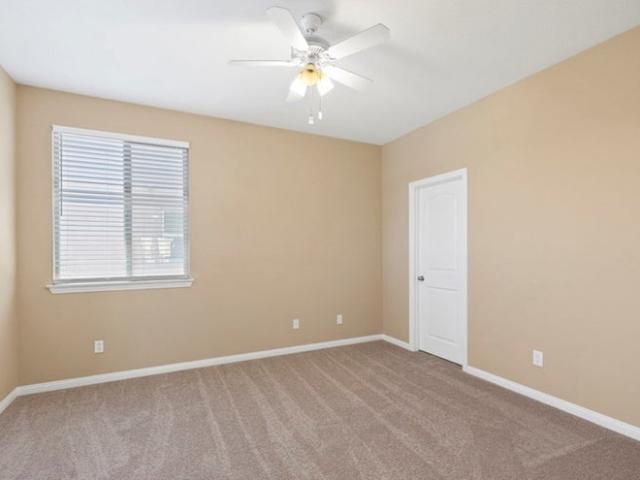 Room for rent in Riverside, California