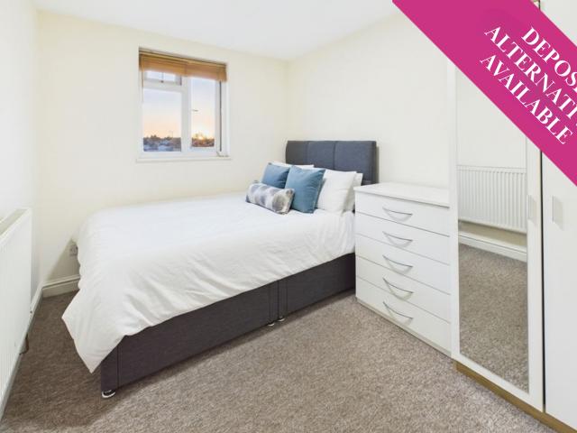 Room for rent in Ewens Farm, Cheltenham