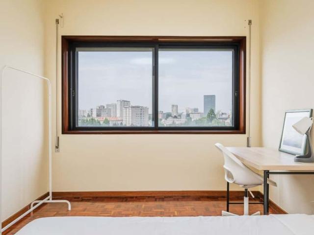 Quarto alugar em Campo Alegre, Porto