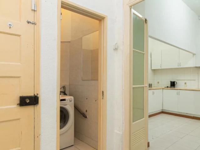 Quarto alugar em Avenidas Novas, Lisboa