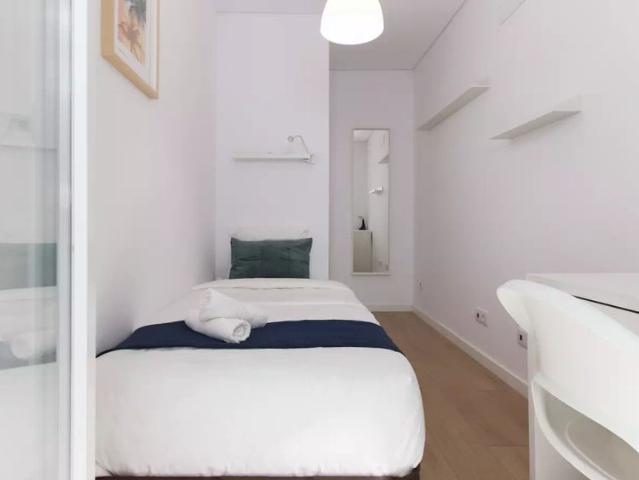 Quarto alugar em Avenidas Novas, Lisboa