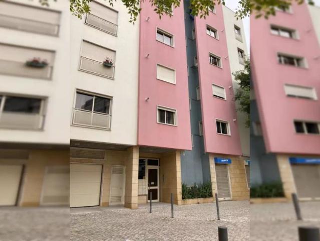 Quarto alugar em Avenidas Novas, Lisboa