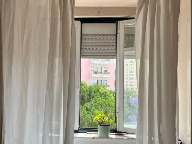 Quarto alugar em Avenidas Novas, Lisboa