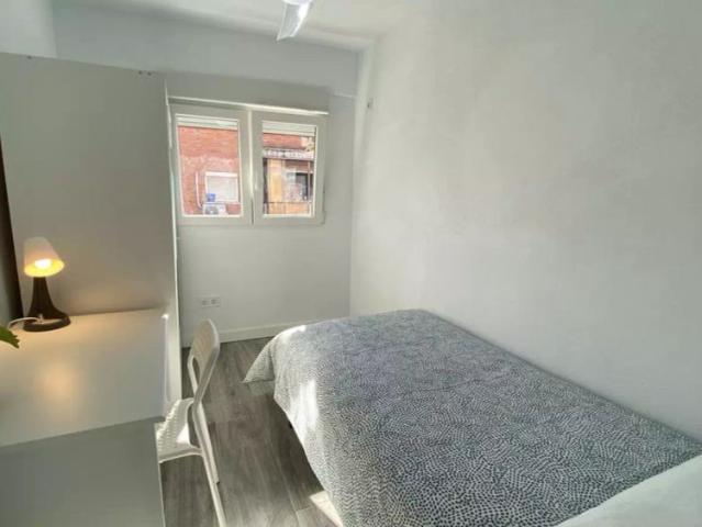Habitación en alquiler en Villaverde, Madrid