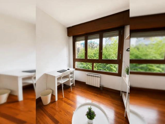 Habitación en alquiler en Segundo Ensanche, Iruñerria