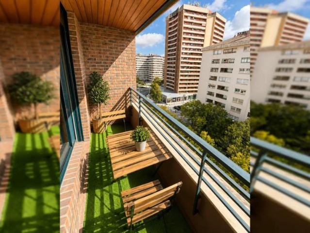 Habitación en alquiler en Segundo Ensanche, Iruñerria