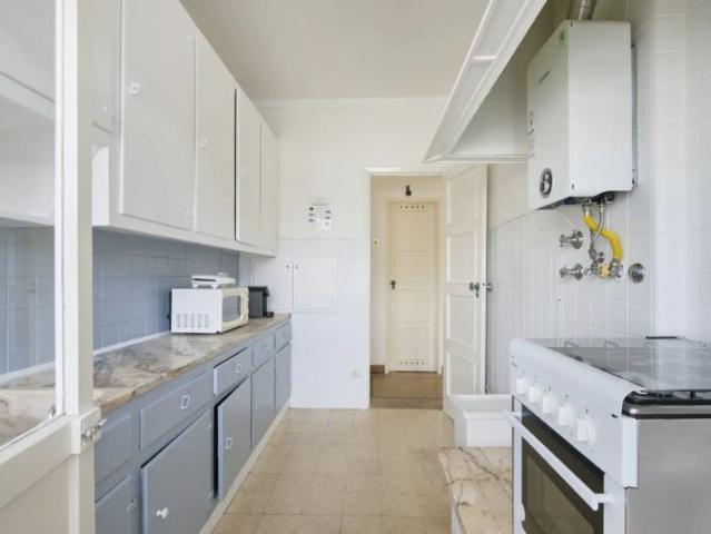 Quarto alugar em Avenidas Novas, Lisboa