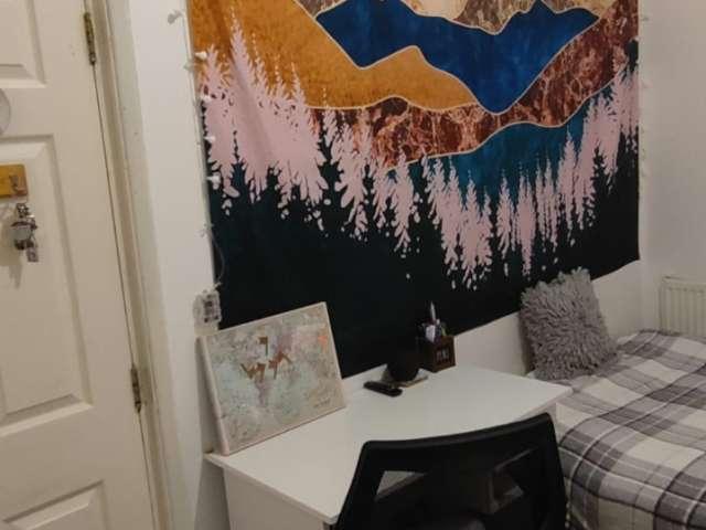 Room for rent in Canning Town, Greater London