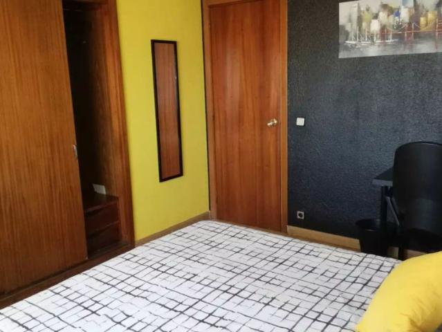 Habitación en alquiler en Distrito II, Alcalá De Henares