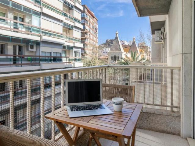 Habitación en alquiler en Centre Històric, Alacant / Alicante