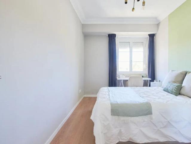 Quarto alugar em Avenidas Novas, Lisboa