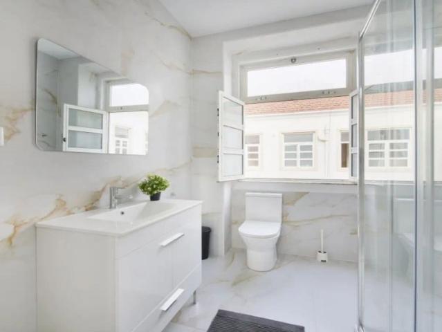 Quarto alugar em Avenidas Novas, Lisboa