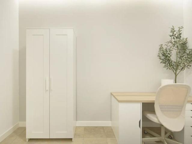 Quarto alugar em Avenidas Novas, Lisboa