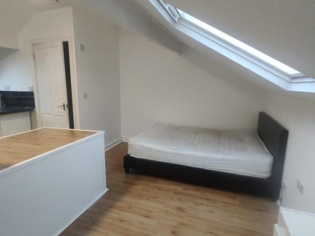 Apartment for rent in Woodhouse, West Yorkshire