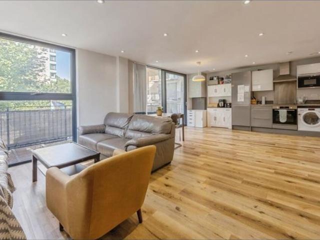 Apartment for rent in London Borough of Croydon, Greater London