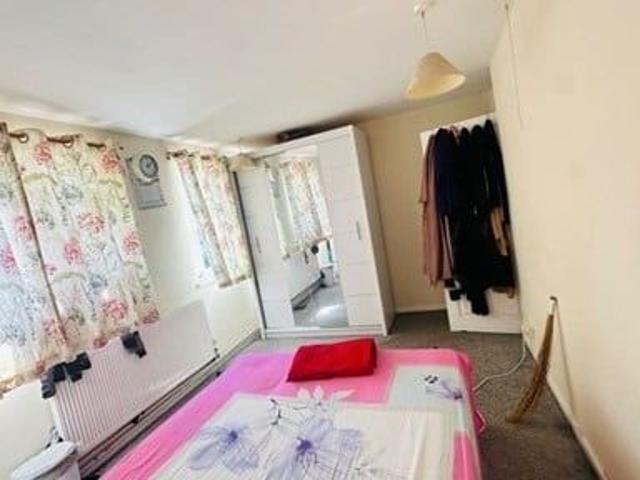 Apartment for rent in Plaistow, Greater London