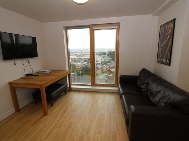 Apartment for rent in The Polygon, City Of Southampton