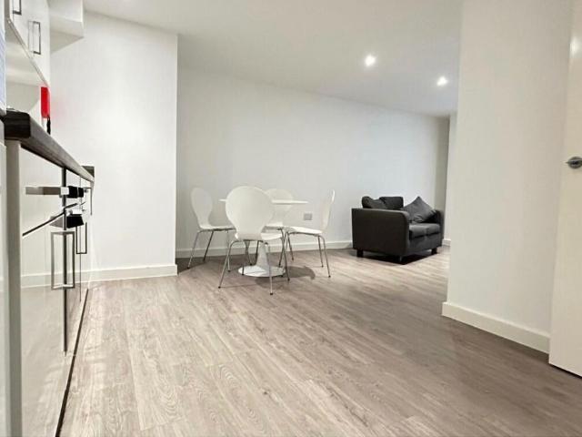 Room for rent in City Centre, Isle Of Man