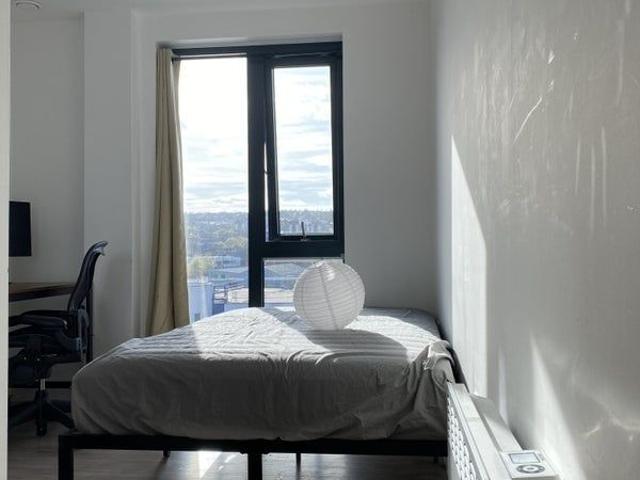 Room for rent in City Centre, Isle Of Man