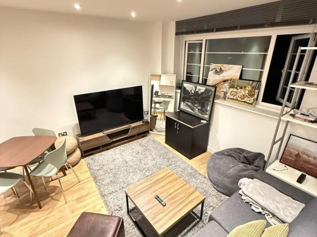 Apartment for rent in Camberwell, Greater London