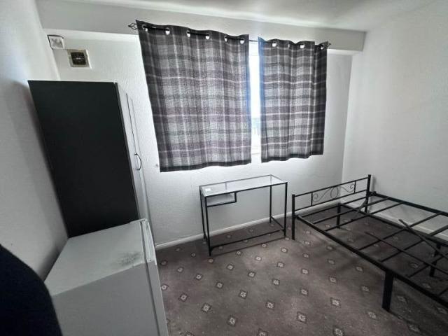 Room for rent in London Borough of Redbridge, Greater London