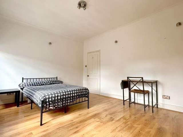 Room for rent in Fulham, Greater London