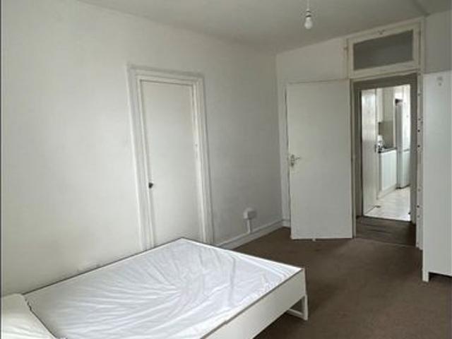 Room for rent in London, Chalk Farm