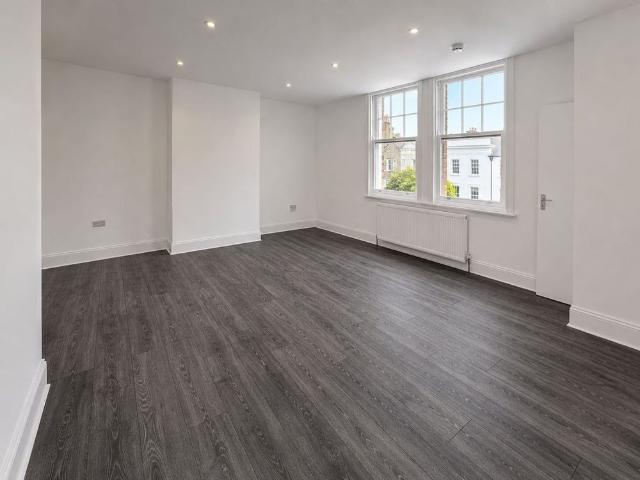 Apartment for rent in North Finchley, Greater London