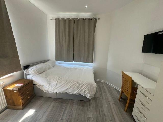 Room for rent in City Centre, Georgia