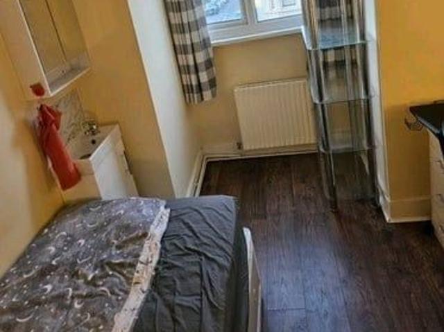 Apartment for rent in London Borough of Hounslow, Greater London