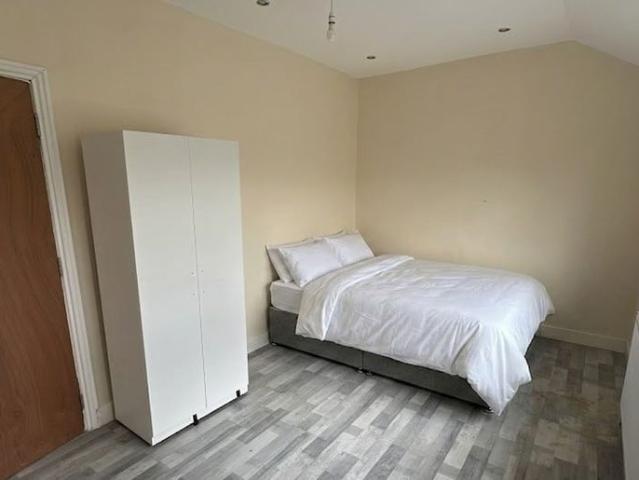 Room for rent in Sudbury, Greater London