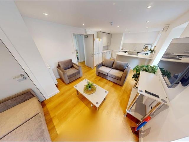 Room for rent in The Meadows, Haddon