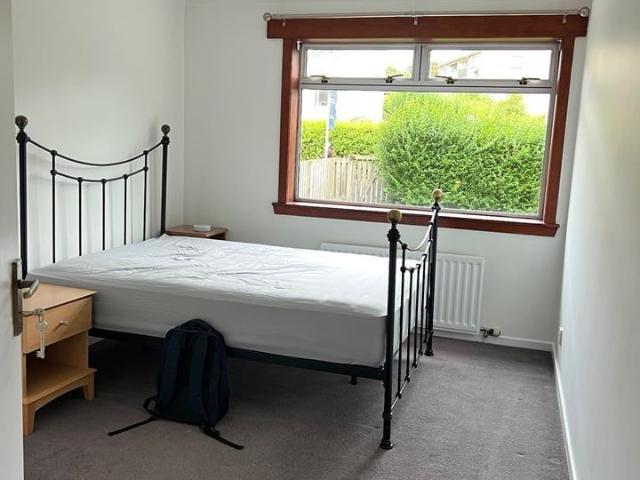Room for rent in Colinton, Scotland