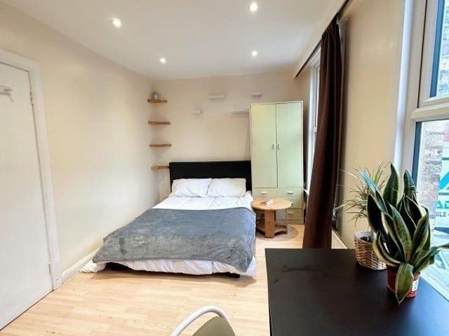 Room for rent in Rotherhithe, Greater London