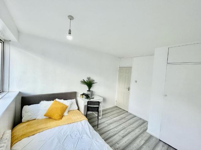 Apartment for rent in Westminster, Victoria