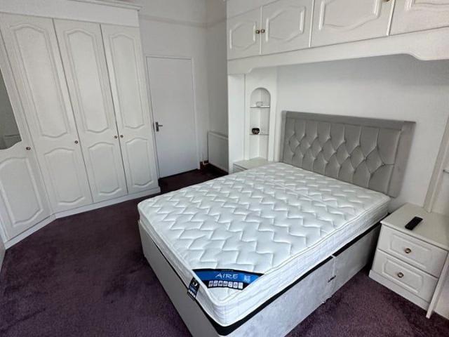 Apartment for rent in Manor Park, Greater London